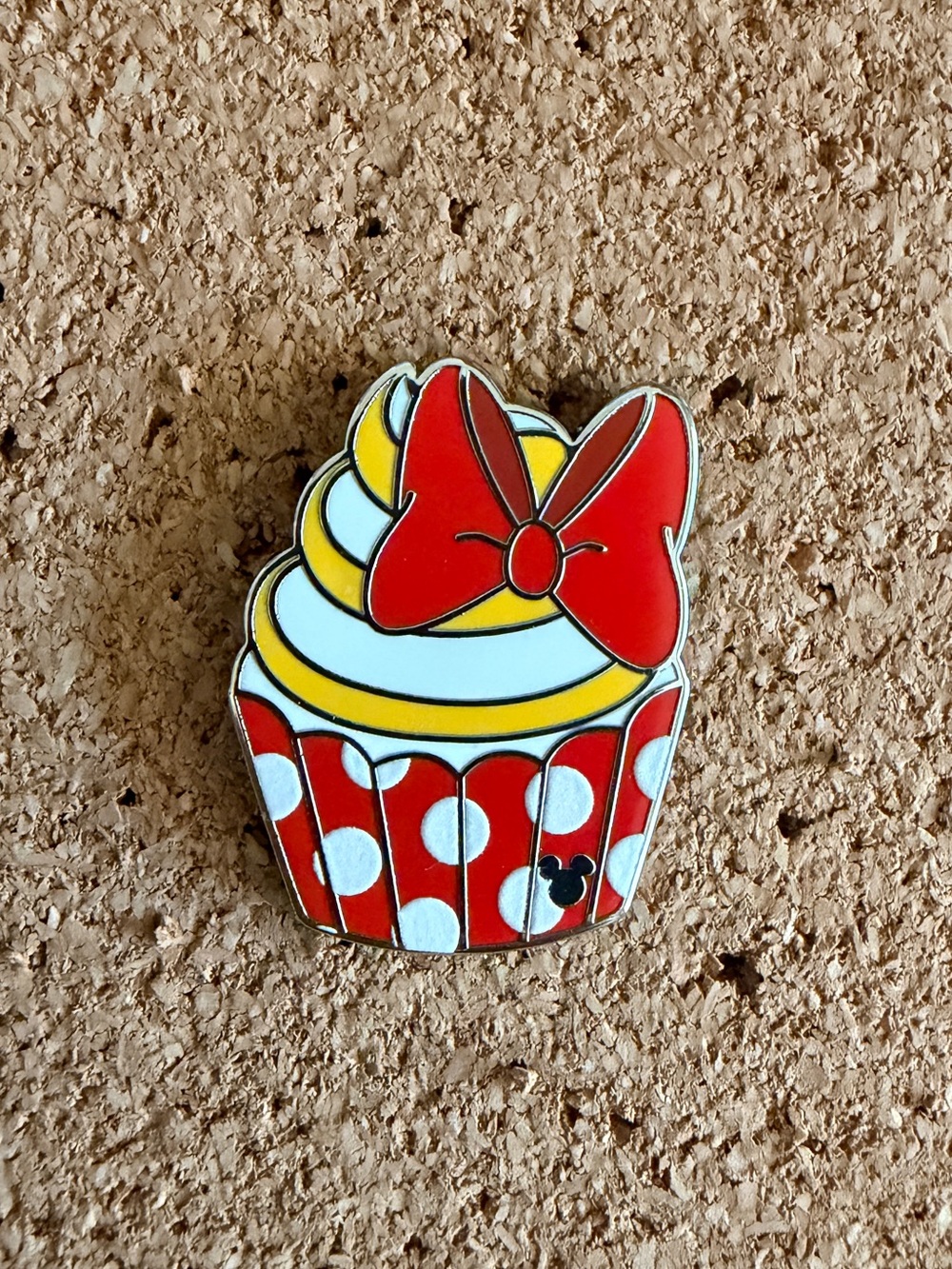 SALE! 25% off 4+ items! Hidden Disney 2026 Enamel Pin - Minnie Mouse Cupcake